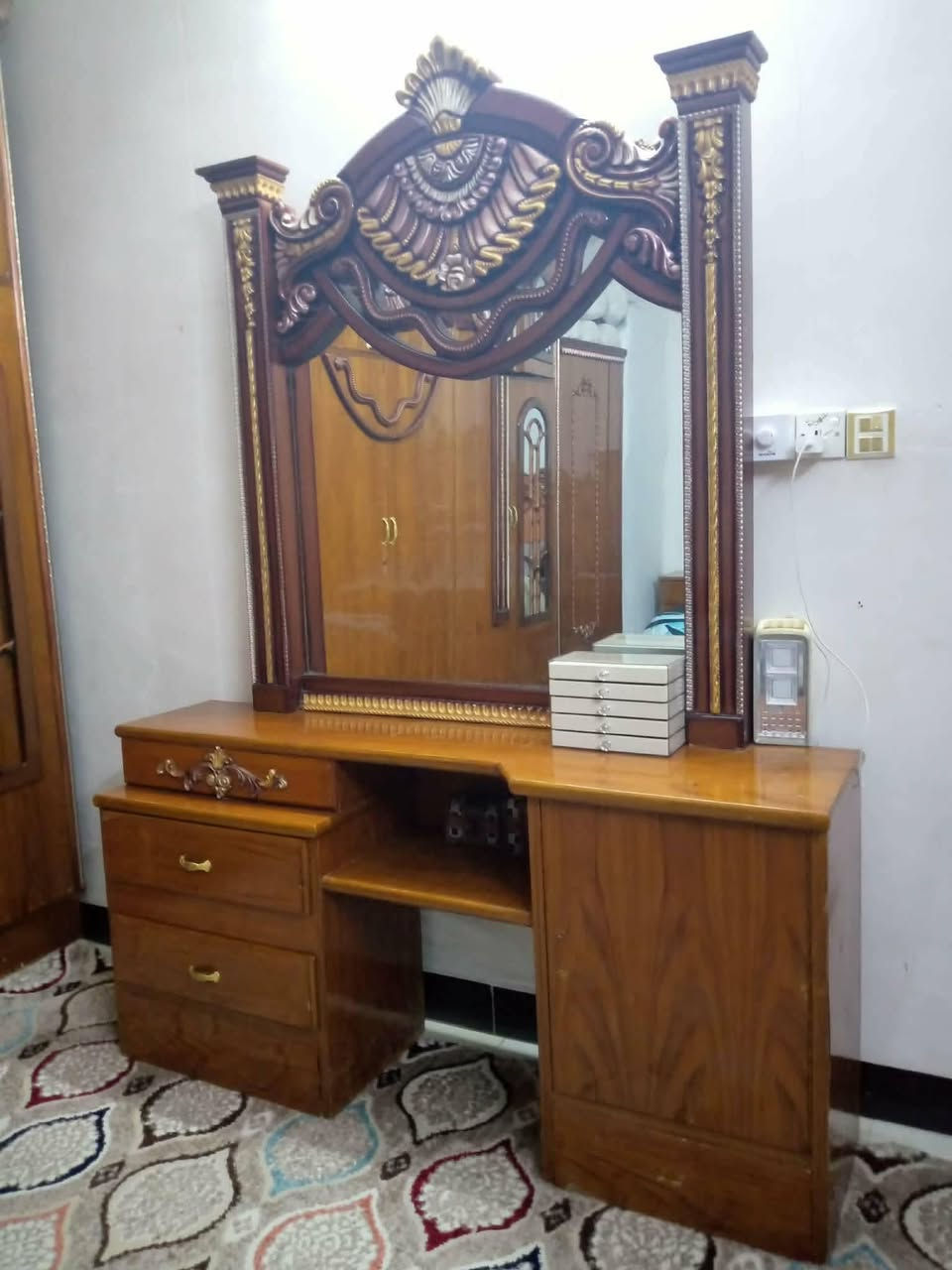غرفة نوم صاج اخو جديد سعره 675 والي عنده غراض للبيع يدزلي


**إذا كنت صاحب هذا الإعلان وتريد حذفه لأي سبب، رجاءا أرسل رسالة إلى الدعم الفني**
