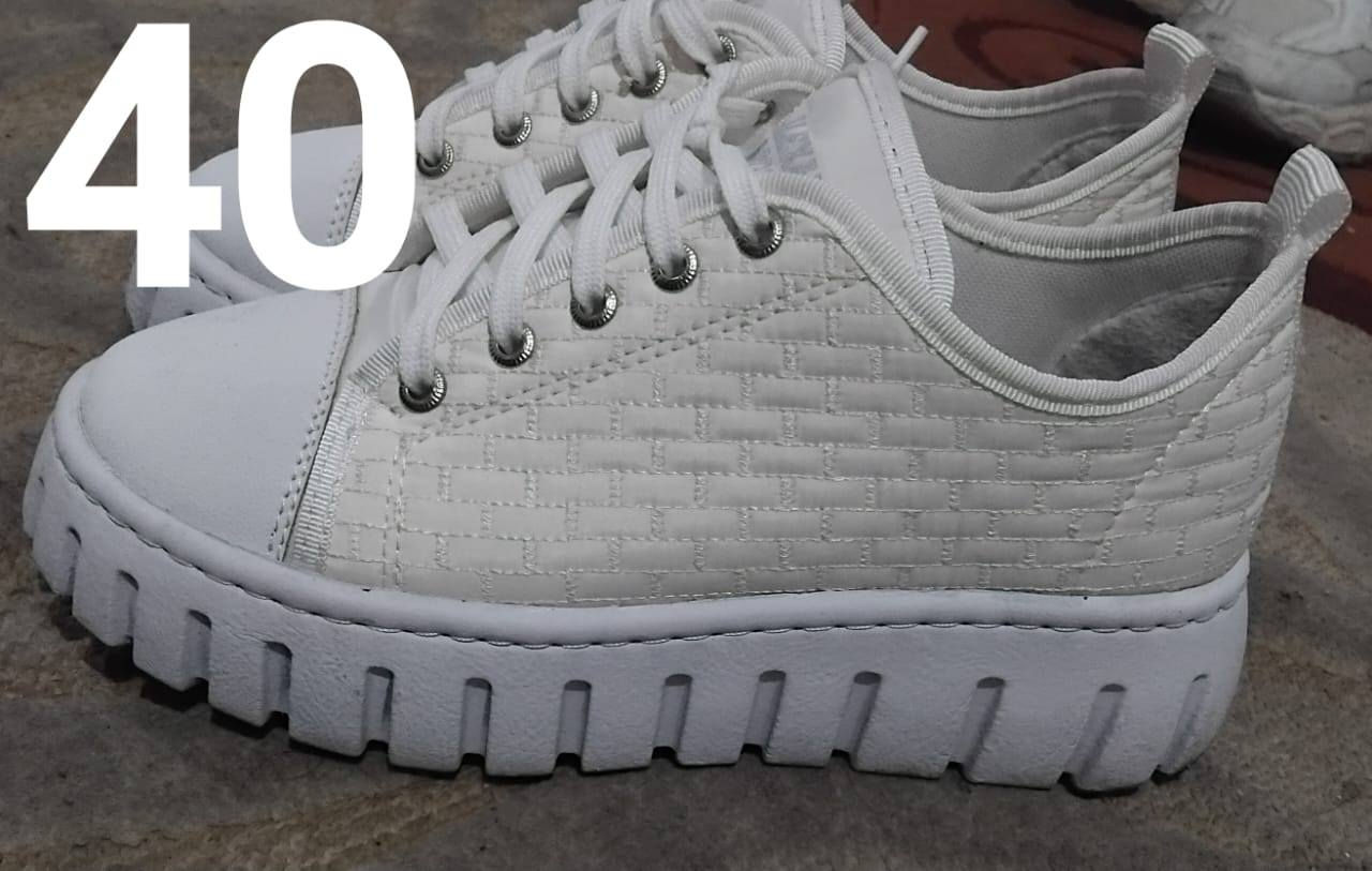 احذيه جمله للبيع المراسله على الخاص


**إذا كنت صاحب هذا الإعلان وتريد حذفه لأي سبب، رجاءا أرسل رسالة إلى الدعم الفني**