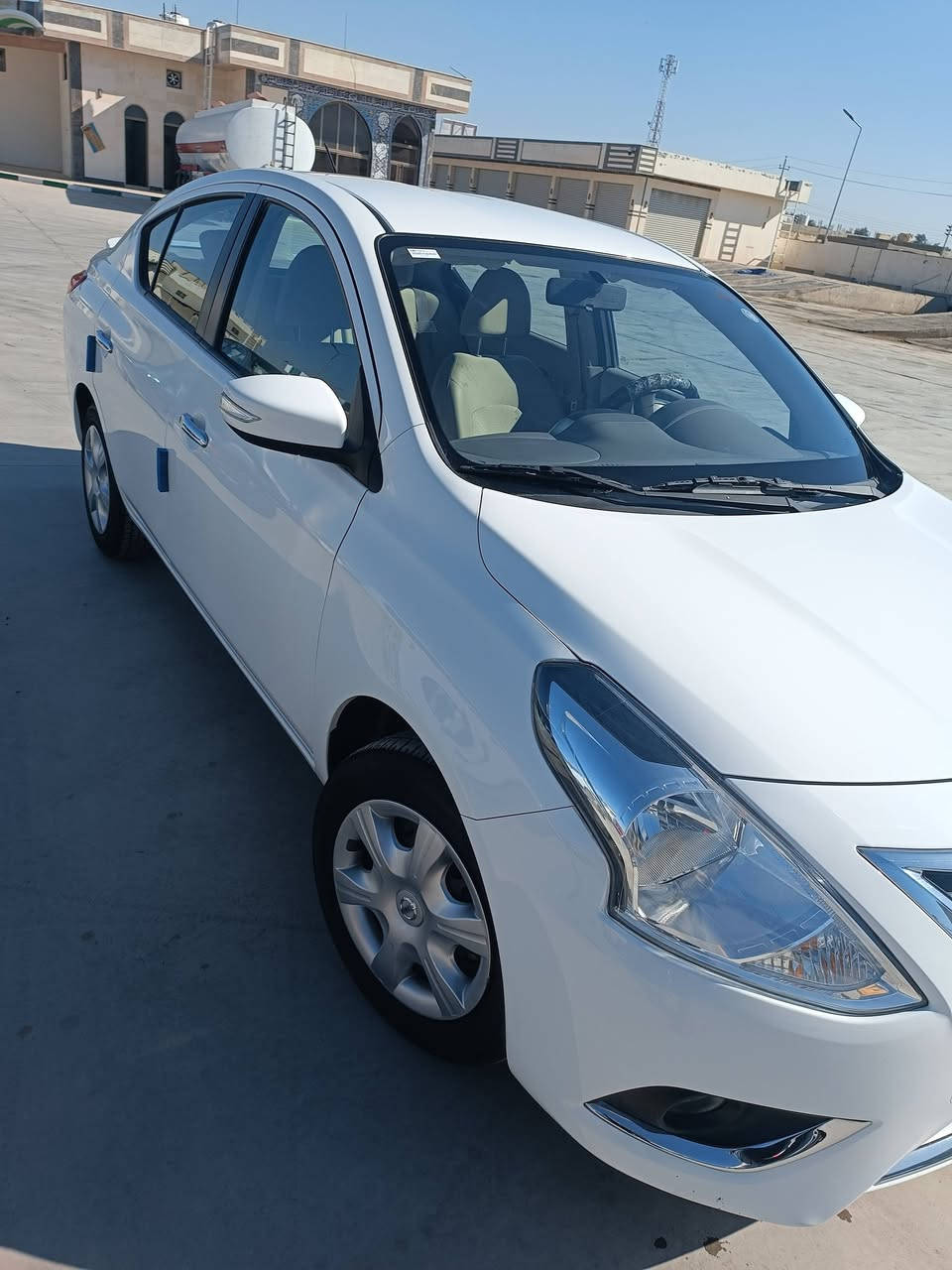 السلام عليكم
نسيان سني موديل 2025 رقم اربيل 

ماشيه 43 الف 

بيه طخه بالباب خلف السائق معروض ب 124 وبيه مجال 

مكاني سدة الهنديه بابل 
رقم موبايل ***********
