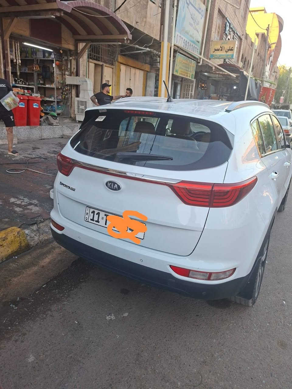 سلام عليكم سبورتج خليجي موديل19 فول مواصفات  سيارة جديدة مكفولة كفالة عامة ممشاهة ٦٣ موصفات فول عدا الفتحه رقم بغداد بكاني بغداد شرط مداور هزة جديدة سيارة وضع شركة وشراي يتصل***********
