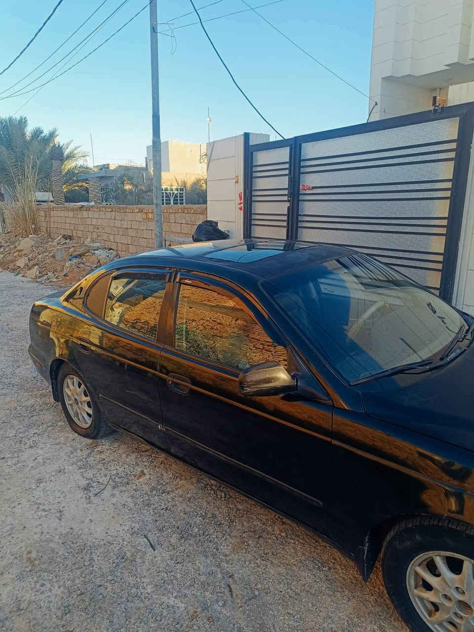 سياره دايو ليكنزا موديل 2000 اوتوماتيك مكان السياره ديوانيه ***********
