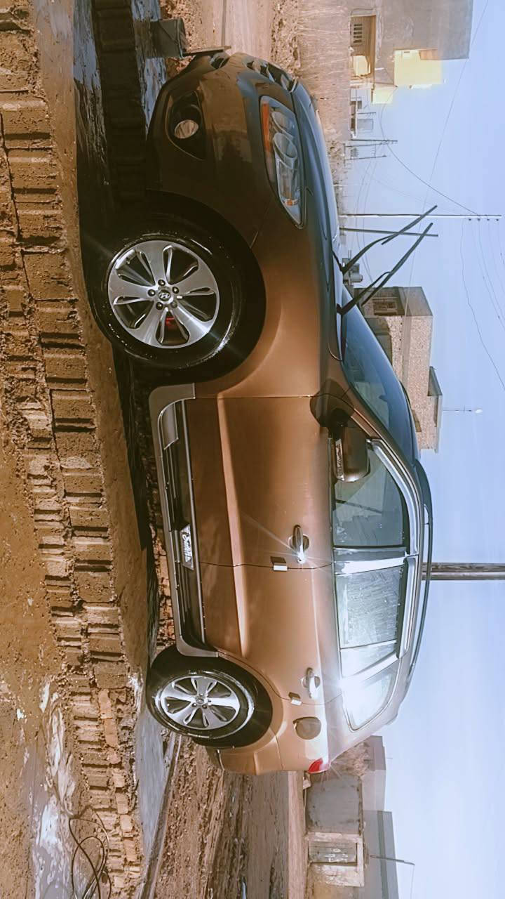 سنتافيه 2012 خليجي 
٧ راكب 
٣قطع تبريد 
محرك ٦ سلندر
سيارة مصبوغه حزام للجماليه بدون ضربه 
جاهزة السيارة مابيه نقص  السعر ١٢٨ وبيه مجال 
***********
