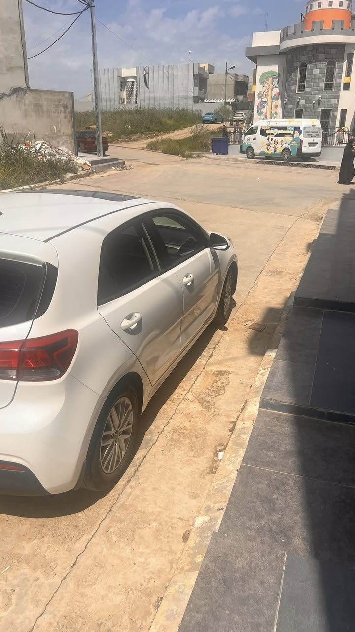سلام عليكم.
كيا ريو 2023

موصفات EX

سلايت روف

مانع انزلاق

كشنات تدفئة

تحديد مسار

مري شفط

نقاط عمياء

فول موصفات بدون بصمة

سيارت بدون صبغ بس تعديل

محرك 16 دوش

السيارت باسمي سنوية 2030

مزه جديده

سعر 135.

***********
