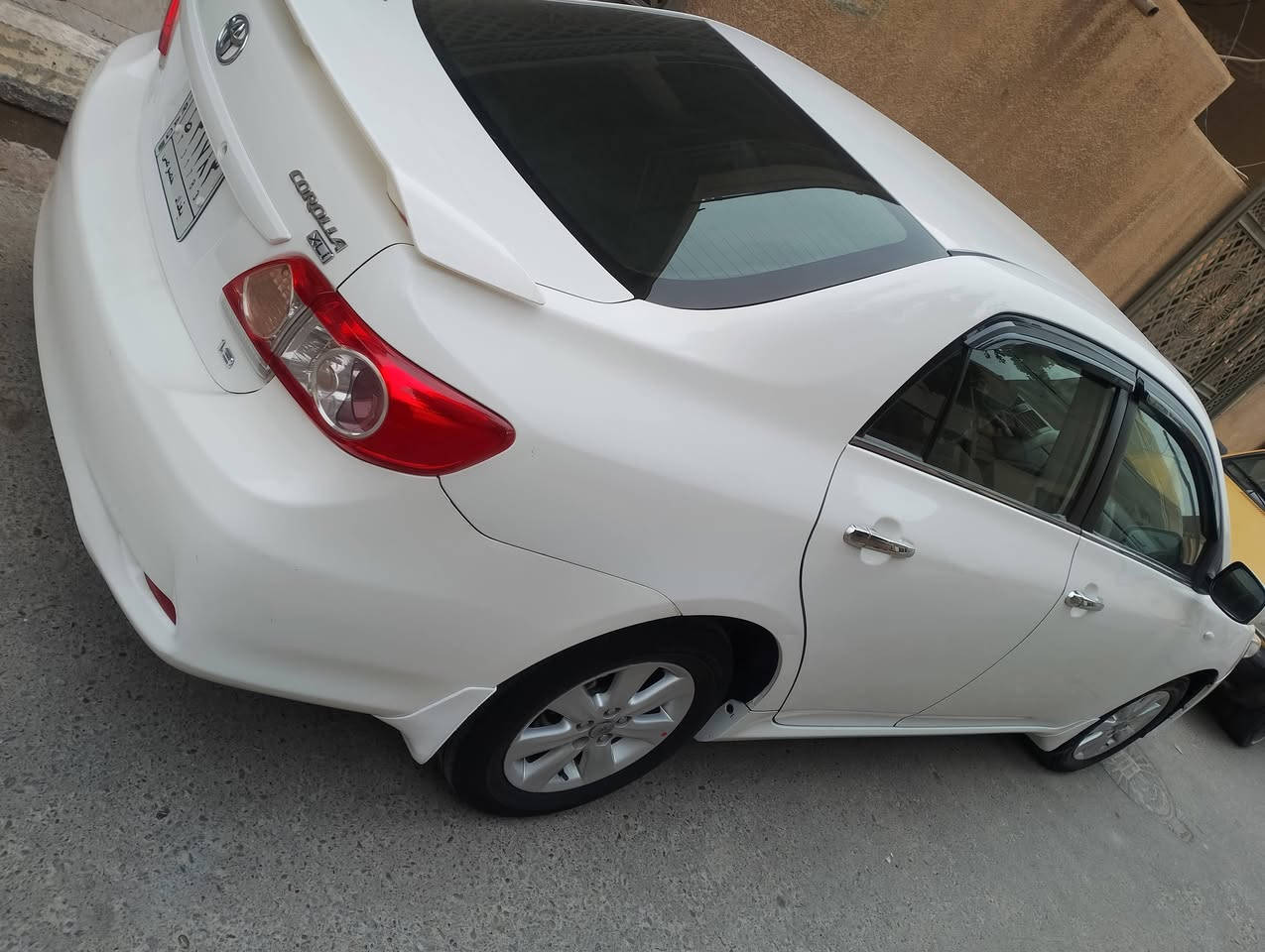 كورلا 2011الشركه العامه رقم بغداد تحويل مباشر
محرك 1800
سياره مكفوله من الصبغ والتبديل والبارد 
تخم تاير جديد حداديه جديده محرك جديد كبير على شركه 
السعر 137وبيه مجال بسيط 
مكاني فلوجه
***********
