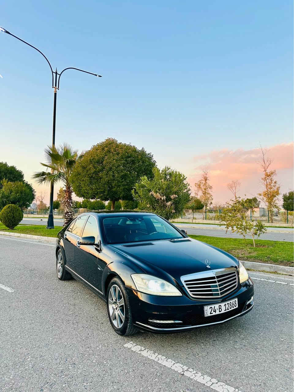 خل افاجئكم بل سعر و بسعر اقل من كامري و نظافة تقراء مئة بل مئة 👍🏻💯

صلو على الحبيب اخوان 🙏🏻

للبيع فقط !!

Mercedes Benz S class 350 2011 

اخوان السيارة وارد الماني ضمان دولي واحد على واحد و جديدة و بدون اي عطل او نقص صفر مسج و مكفولة كفالة عامة من صبغ و حادث و تبديل فقط مكانين صغير سحب PDR

موديل : 2011
وارد : الماني
محرك : 6 سلندر 3500 بانزين ارغب محرك و فئة بل مارسيدس
نسبة النضافة : 98% ماشاء الله 
ماشية : 155 الف
لون : اسود لماع 
رقم السيارة : دهوك الجديدة
مكان السيارة : اربيل

سعر السيارة : 207$💰 ورقه فقط و مجال كلش كلش قليل والله بسعر ٢٠٠٨ و ٢٠٠٩ 

رقم تليفون و واتساب : 

***********
***********

⚜️⚜️⚜️⚜️⚜️⚜️⚜️⚜️⚜️⚜️⚜️

موصفات فول 

فتحة السقف • حساسات امامية و خلفية • رادار امامي و جانبي • مانع التصادم • تحديد مسار • دبلات جبلس • بيبان كله بصمة و شفط • صندوق شفط • لايت زنون و دوارة • كامرة خلفية • بردات خلفية كهربائية • سماعات Harman/Kardon • شاشة و كيج الكتروني • ناظور ليلي • كشنات تدفئة و تبريد و خزن و حضن و فول كهربائية • ستيرن مهربائي و خزن • شفتات بلستيرن • كير تعليك • شاشة دي ڤي دي و كنترول • سيدي بوكس • بريك لمس • اوتو هولد • اتو ستارت ستوب • مرايات شفط • كشنات خلفية هيتر و تحكم بل بردات • و بعد كلش اهواي مواصفات ممذكورة … 

السيارة جاهزة و هسة مسويله سيرفز عام من ناحية دبلات و صدر و دهن و هايدروليك و تخم تاير يعني جاهزة تجي و تشوفه بعينك دينار واحد متصرف عليها 💯

گير و محرك كفالة ممفتوحة و بدون اي ملاحضة ماشاء الله 🙏🏻💯

رقم و فحص و هزة و سنوية كله جديدة و بأسمي تحولها نفس اليوم 🙏🏻💯

اخوان السيارة جوة سعره و اخواتها تنباعن بهيجي سعر فدوة لا تكسر بحلال العالم و السيارة يخبل و لوك بل باكيت 👍🏻 أربيل, العراق
