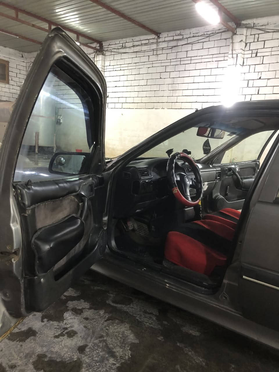 سياره فكترا حجم 20 شرط گير محرك والكشر امام العين
سنوية لل30( سياره من الدوام للبيت ) 
السعر 30 راح جيب صديقك وياك انزلك ورقه وغداك ورقه تركبها ب28 وبالخير عليك 
(المكان سامراء ) رقم الهاتف ***********
