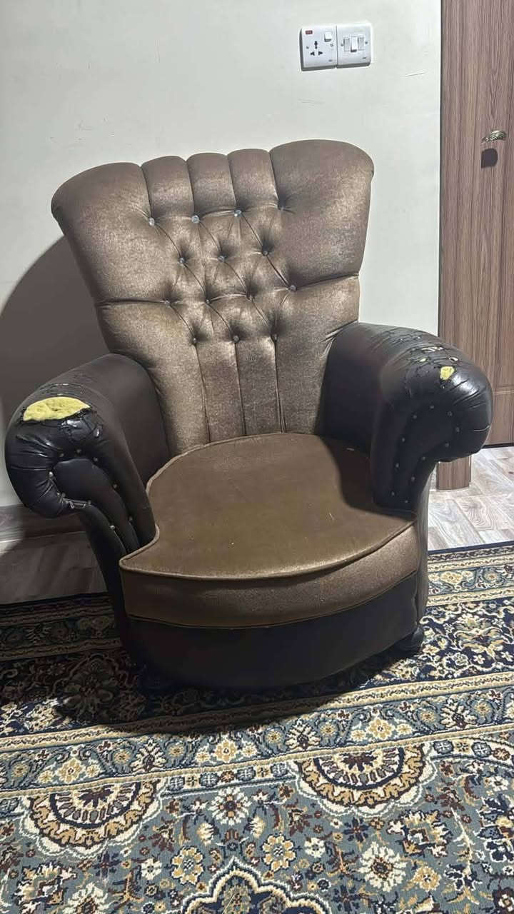 للبيع الطخم الجلد   ويا الفرش،ويا طبلات 3  اريده ب 100


**إذا كنت صاحب هذا الإعلان وتريد حذفه لأي سبب، رجاءا أرسل رسالة إلى الدعم الفني**