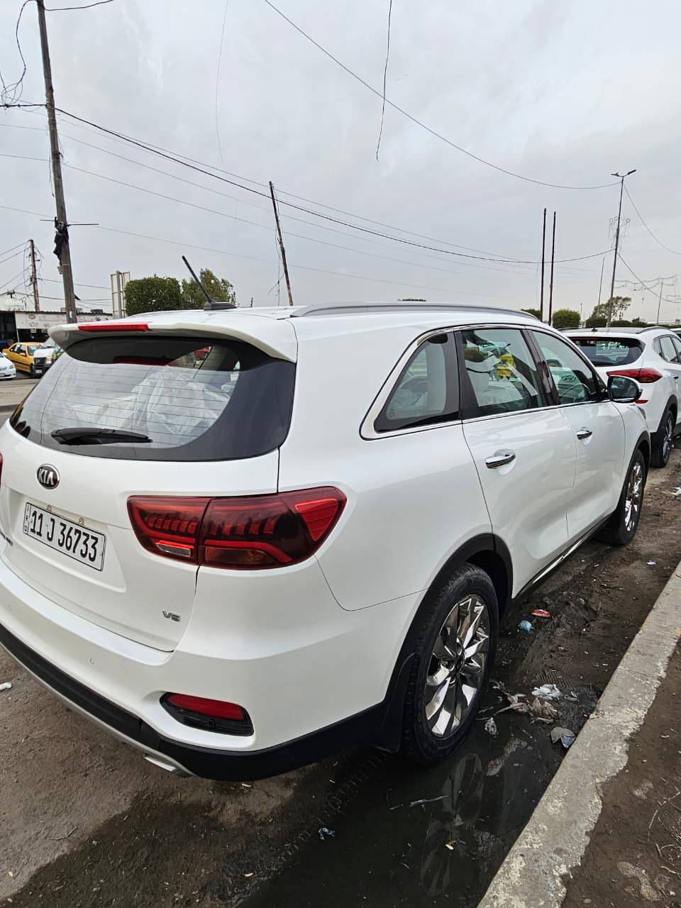 كيا سورنتو 2019
وارد خليجي 
مكينة 6 سلندر
لون ابيض صدفي كفالة عامة 
*ما عدا بارد جاملغ امامي شبر فقط
عداد 205 الف كيلو متر
فول عدا بنوراما والكشن
مكينه تجفيت شركة شرط الفحص 
السعر 245 وبيها مجال 
مكان السيارة بغداد
***********
