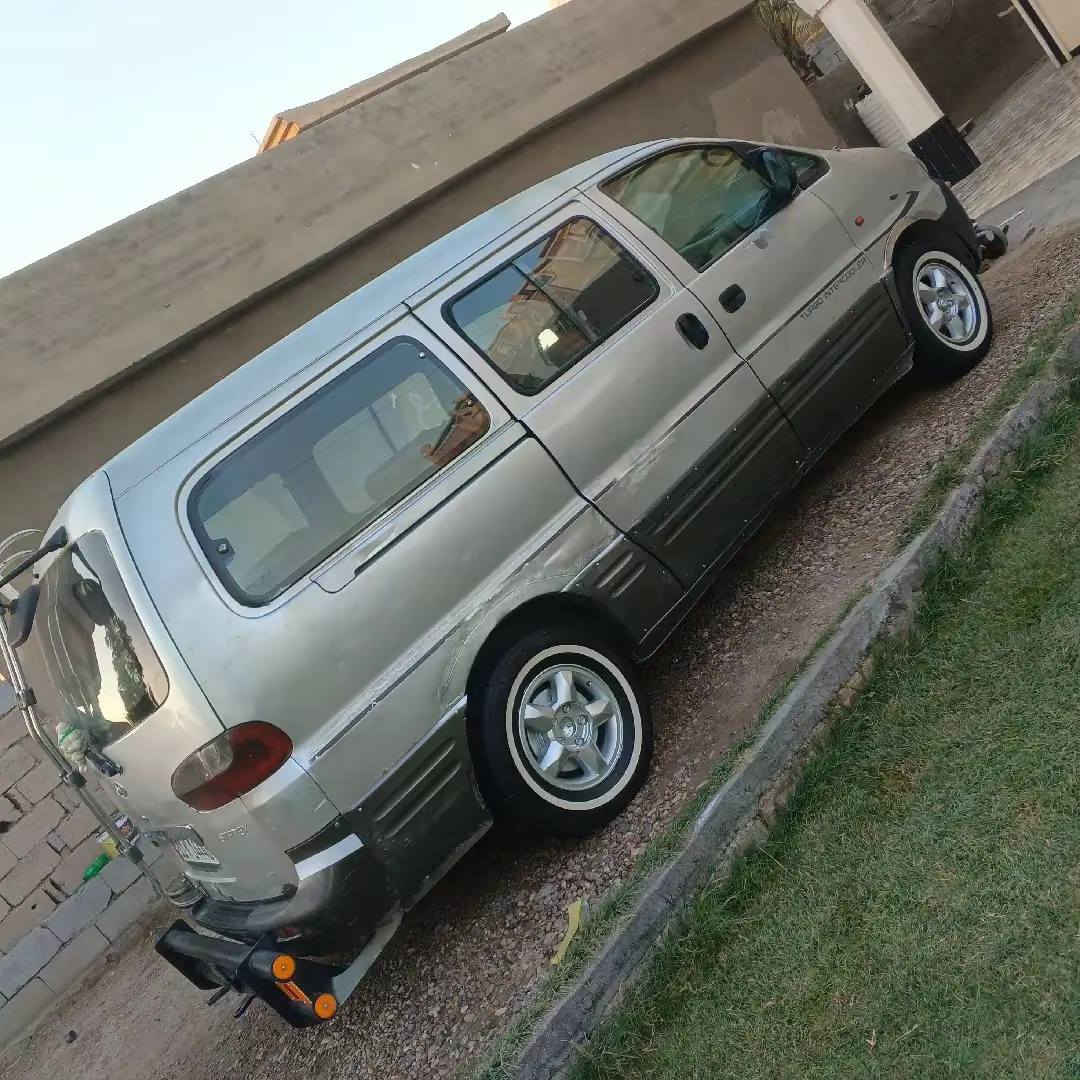 السلام عليكم للبيع موديل 2002 ستاركس جير ومحرك او مراوس حسب القناعه فتون جنبي بريجو 55 سعرها سنويا 30 سياره باسمي انجليزي ***********
