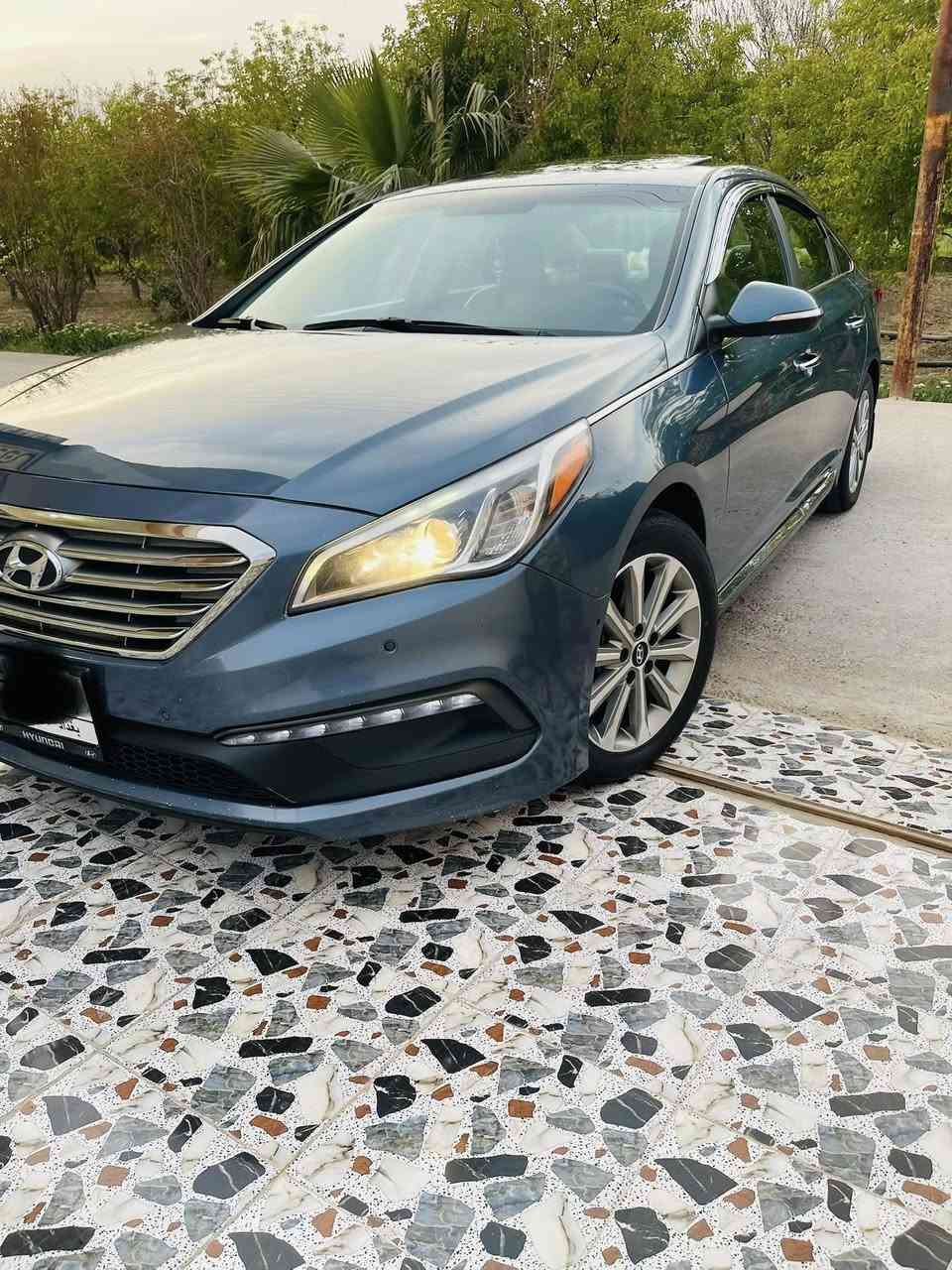 تحية طيبة 
سوناتا 2016 ✅✅ فيروزيه امريكي كلين 
كفاله عدا الدعاميه الاماميه مبدله دعاميه خليجي
ماشيه 100 
رقم بغداد مميز  تحويل مباشر 
مكينه على وضع شركه 
سياره لميتد فول لفول بصمه داخل صاج فتحه دبل كزوز 
لون مميز تنطي لونين بلشمس والفي 
مكاني الانبار 
للاستفسار 
***********
