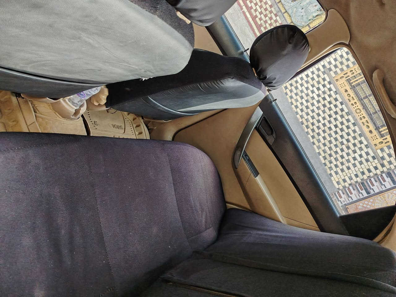 سلام عليكم، افيو 2011 خليجي, اوتوماتيك، بيها تبديل قطعتين، حدادية زينة، گير مكينة مكفول، لسعر 55$ وبيها مجال,  موجود ماسنجر، وواتساب 👈 ***********
