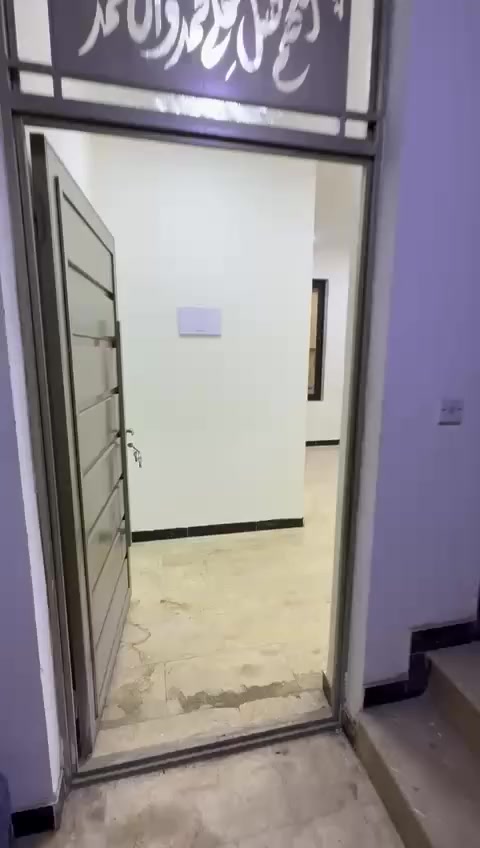 ✨🏡 شقة للإيجار – طابق أول | بناء حديث 2025 🏡✨

فرصة مميزة للسكن الراقي في موقع هادئ وممتاز 🔝

🔹 المساحة: 100 متر
🔹 الطابق: الأول
🔹 تفاصيل الشقة:
▪️ غرفتا نوم مريحتان
▪️ صالة واسعة
▪️ مطبخ عملي
▪️ حمامات

🏢 بناية حديثة جداً (إنشاء 2025)
🛗 يتوفر مصعد داخل البناية
📍 موقع هادئ وقريب من الخدمات

💰 سعر الإيجار الشهري: 650,000 دينار (قفل)

📞 للاستفسار والحجز:
***********

✨ لا تضيع الفرصة – سكن مرتب وبسعر مناسب
