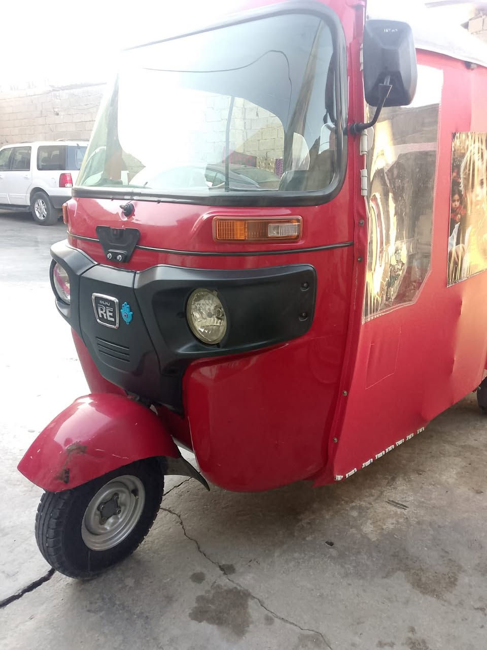 سلام عليكم شباب تكتك 22 زيرو لاضربه ولاصبغ ولا خياس مكينه بل جيس مكفوله للخير فقط الدوس الخلفيه نكاد قليل ومعمرينه مكاني بغداد الشماعية الشراي يخابر  عل رقم اني مكلف بل نشر ***********التكتك رقم كربلاء بسمنه يعني وين ماتريد احولك اكرر  السنويه بسمي
