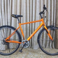 دراجة نوع 700c ماركة OFFICE PRESS ياباني نظافة 95/%   السعر 90الف ثابت...