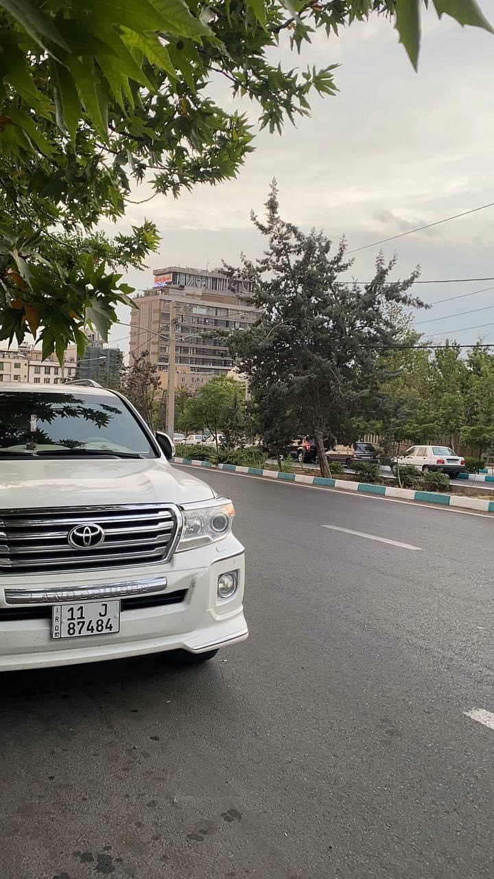 السلام عليكم ورحمة الله وبركاته
لاندكروز 2012 فول بصمه +فتحه سياره نضيفه جدا وجاهزه ربع ماتخسر عليها جاهزه من حداديه كير مكينه ماشيه 160 الف

 منضومة زنون عالي ناصي شرط ع البلاد كشن كهربائي 

سعر 370 وبيها مجال للشراي رقم بغداد دولي تحويل مباشر

عنواني الديوانيه اتصل وتدلل

***********
