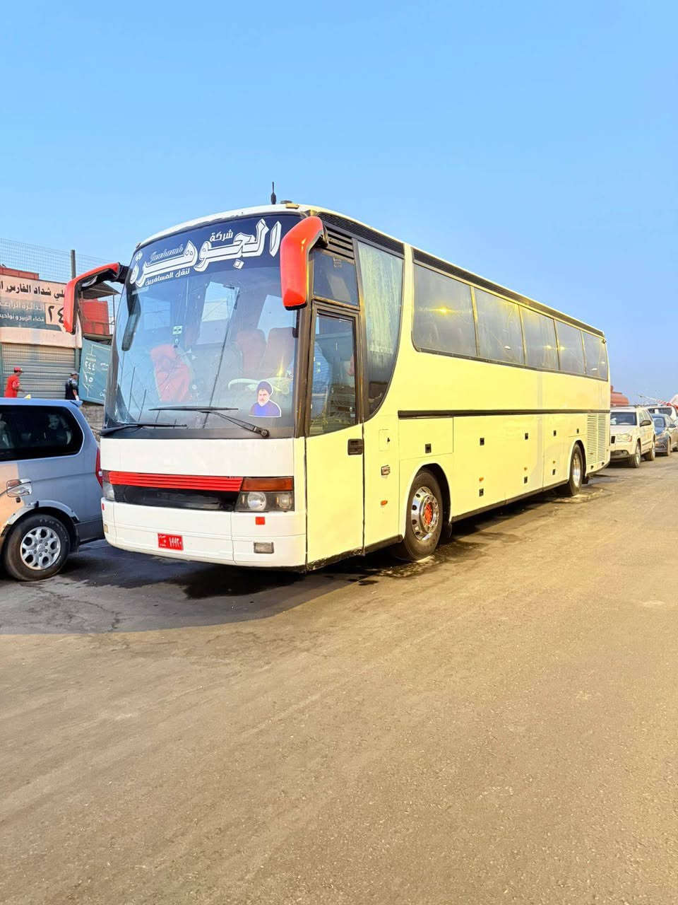 السلام عليكم باص الفينيه جاهزه للبيع
الستفسار التصال ***********.  مكان السياره بصره 
مكلف بلنشر
