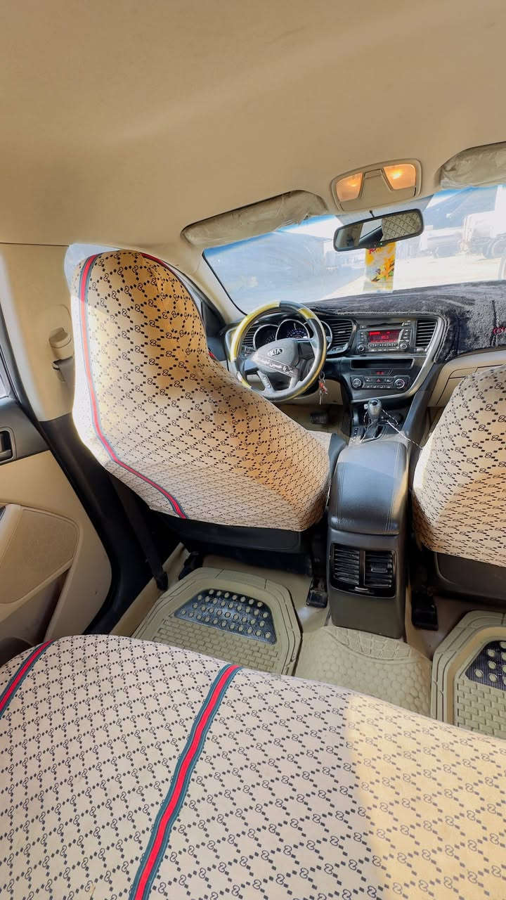 السلام عليكم
اوبتماء خليجي لبيع
سياره جديده كلش
مديل 2013 مكفوله من الفتح والتبديل والصبغ
بيه بس جراد  
محرك 2000 مفتوح مكفول من التبخير والتنقيص 
حداديه نضيفه
مكان السياره السماوه
السعر 115وبيه مجال
 الاستفسار ***********
