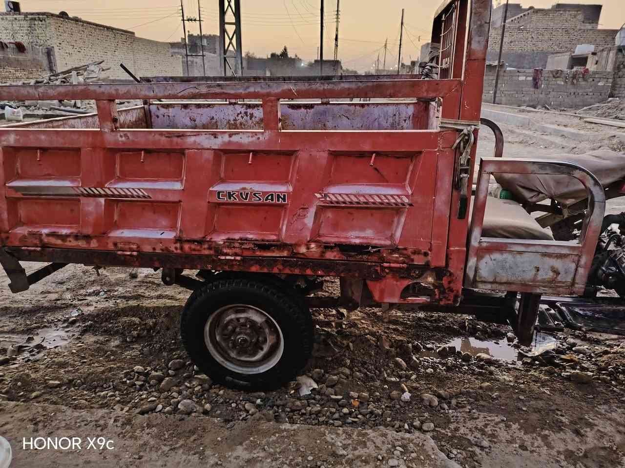 سلام عليكم ستوته للبيع شغاله ضايعه اوراقهة 
مكان ميسان المجر معمل الورق 
السعر 500
رقم الهاتف. ***********
