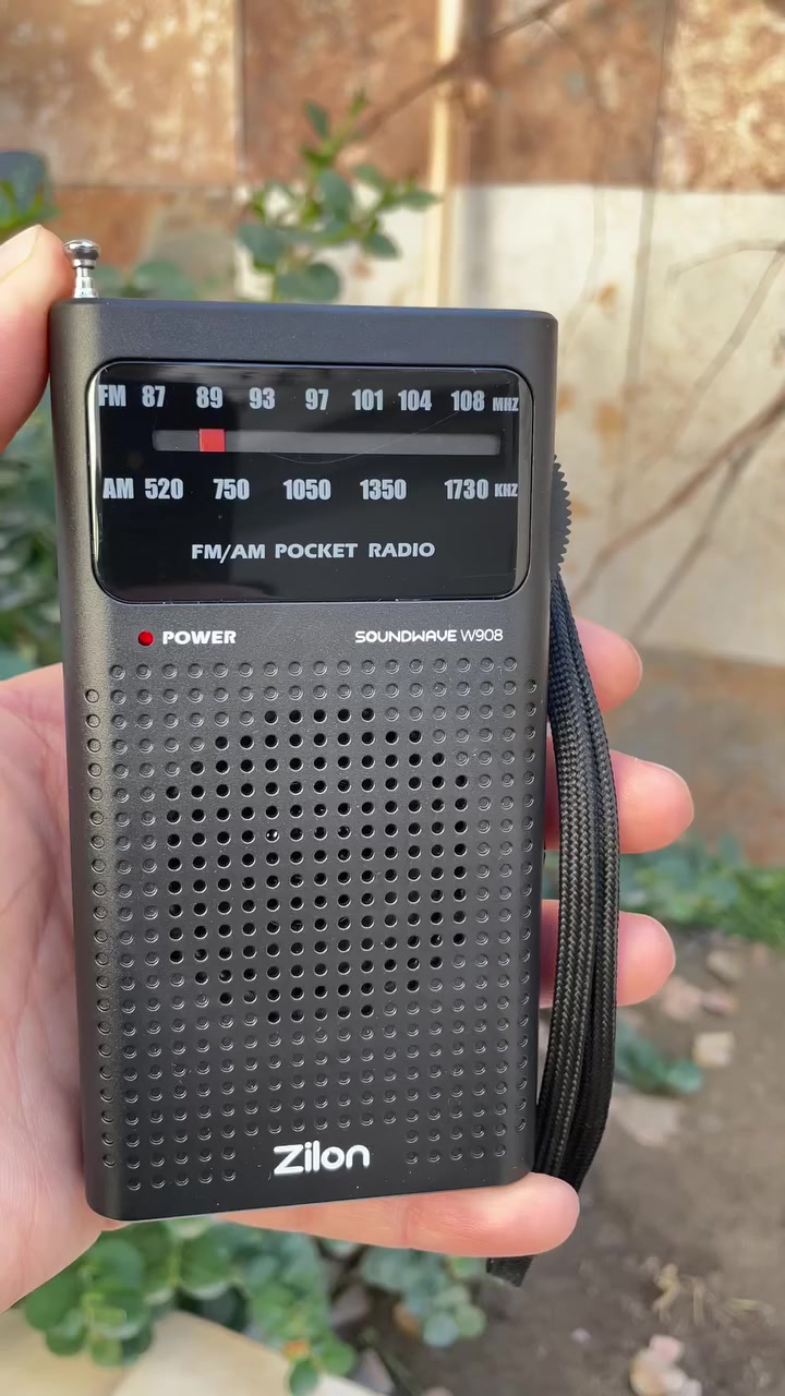 بعد اذن الادمن
راديو جيبي من شركة Zilon
موجتين AM FM 
سحب وصوت قوي

للتواصل و الاستفسار على الخاص
متوفر توصيل لجميع محافظات العراق


**إذا كنت صاحب هذا الإعلان وتريد حذفه لأي سبب، رجاءا أرسل رسالة إلى الدعم الفني**