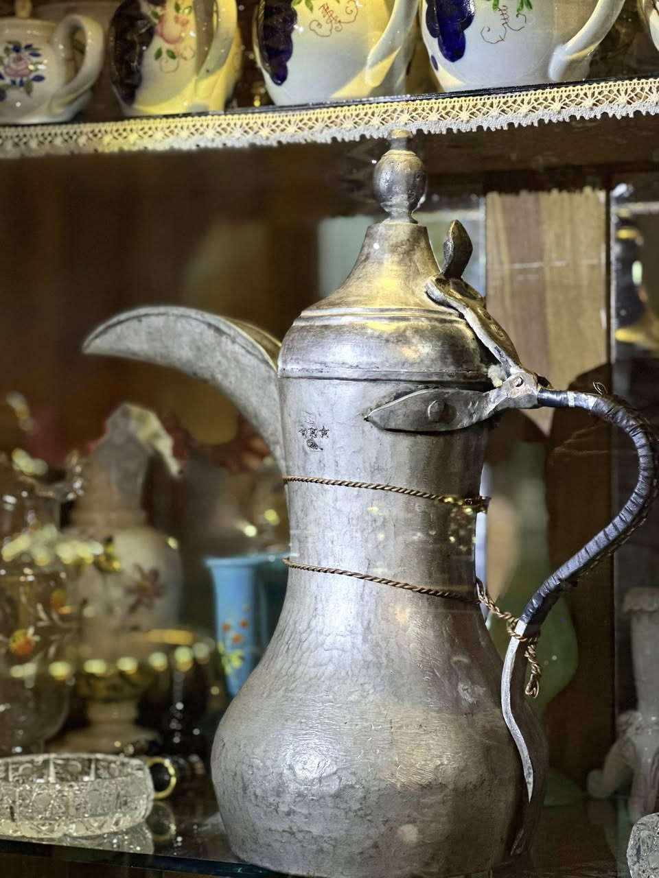 دله بغدادية نحاس ارتفاع 50cm

#الباشا_للسجاد_والانتيك
 #سوق_الاربعاء
 #انتيكات #تحف


**إذا كنت صاحب هذا الإعلان وتريد حذفه لأي سبب، رجاءا أرسل رسالة إلى الدعم الفني**