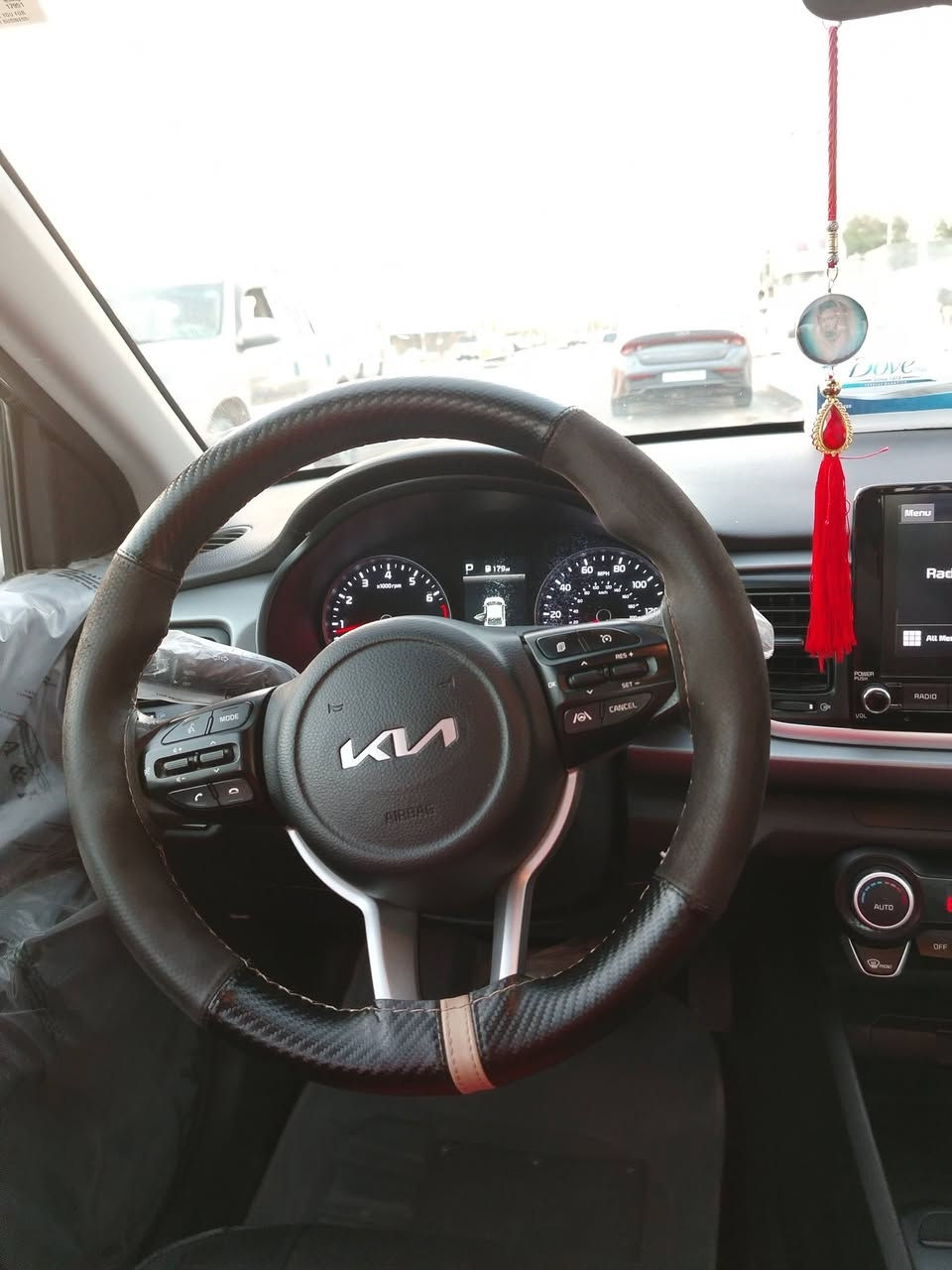 السلام عليكم
سيارة كيه ريو رقم معوقين موديل 2023 بصمه تشغيل  تحكم ستيرن  ضربتها بلباب خلف السايق مامبدل فقط معدل  سونار موجود المكان السماوه الوركاء منطقة البيضه البركات *********** السعر خاص
