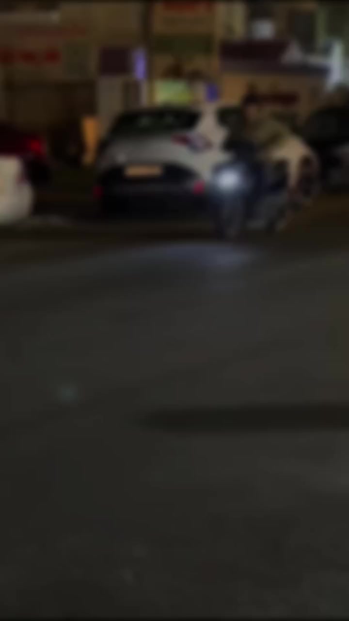 السلام عليكم سكنس للبيع دراجه حلوه مكينه ناعمه كل شي ما بيها اين قص ما بيها مكانيد بغداد السيديه صف البياع سعر 450 وبيها مجال بسيط ما جايه


**إذا كنت صاحب هذا الإعلان وتريد حذفه لأي سبب، رجاءا أرسل رسالة إلى الدعم الفني**