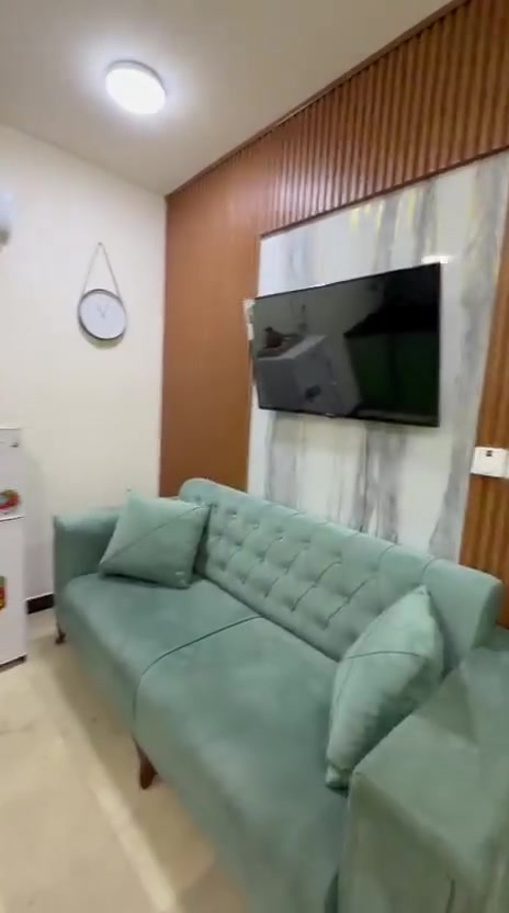 شقة موثثة في المنصور الداودي بسعر مناسب اتصل واتساب ***********
