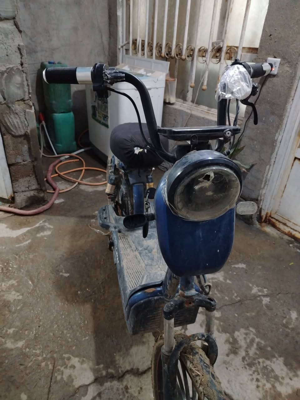 قيم وخذ دراجة تشتغل بس سكليتر عطلان هورن شاشة تشتغل بصمه تشتغل لايت عالي ناصي المكان بغداد الإصلاح شارع الجزيرة السياحية الرقم ***********
