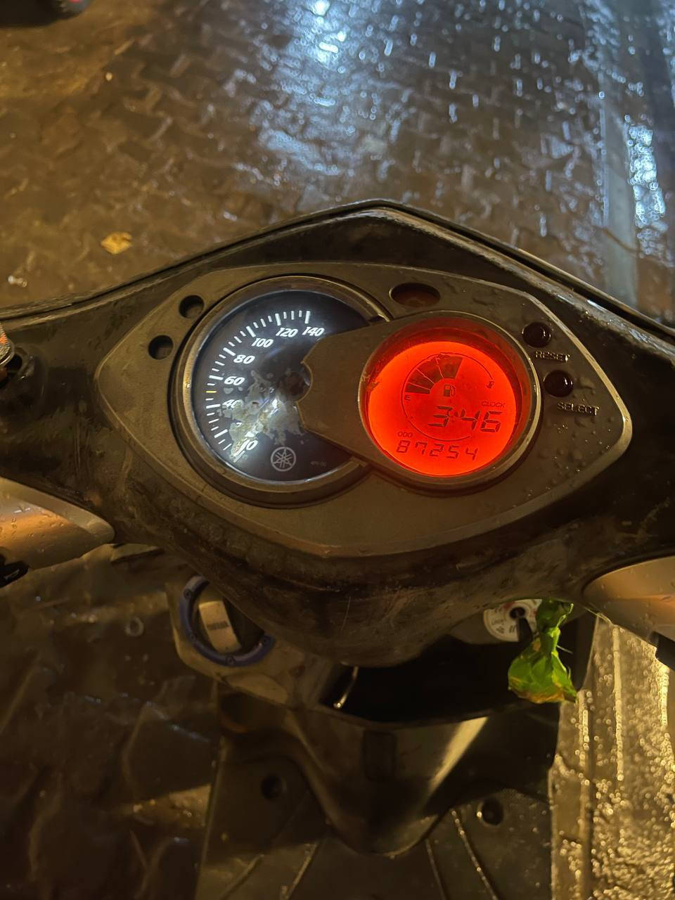 سلام عليكم شبابنة الطيبة سكنز فحل ياباني قبق نفخ  دراجة مرتبهة و كاملة كهربائيات كفرات مكينة بلجيس ستان حساس ب 650و بيهة مجال مكاني كاظمية ***********
