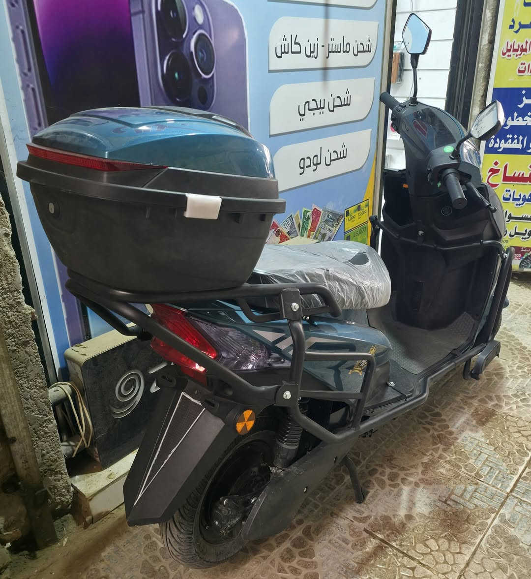 سلام عليكم دراجه شحن ملف 2500 /34امبير بطاريات كرافين بعدهة جديده ماشيه 127 كيلو موديل 2026 سعر 875 بيهة مجال للشراي مكاني ديوانيه مركز واتساب او اتصال / ***********
