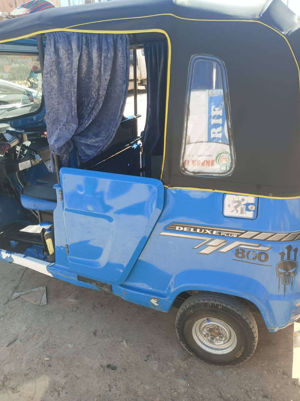 سلام عليكم تي في اس للبيع 23 كفاله عامه  كشر ومحرك رقم نكليزي ب 8 وربع وبيها محال شراي يتصل ***********
