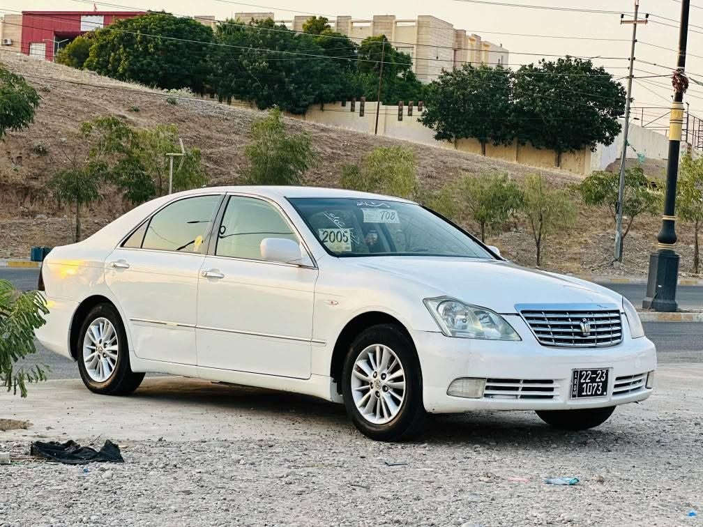 شاهینە بڕاوە 2005 بچوک بە بچوک بێدەعمو لێدراو سەقفو کەڤەر بەشەرت سەیارەکە کامیرەو حاسەیە 
دینارێ مەسرەفی نیە
ژمارە ***********
شوێن کەلار باوەنور كالار, السليمانية
