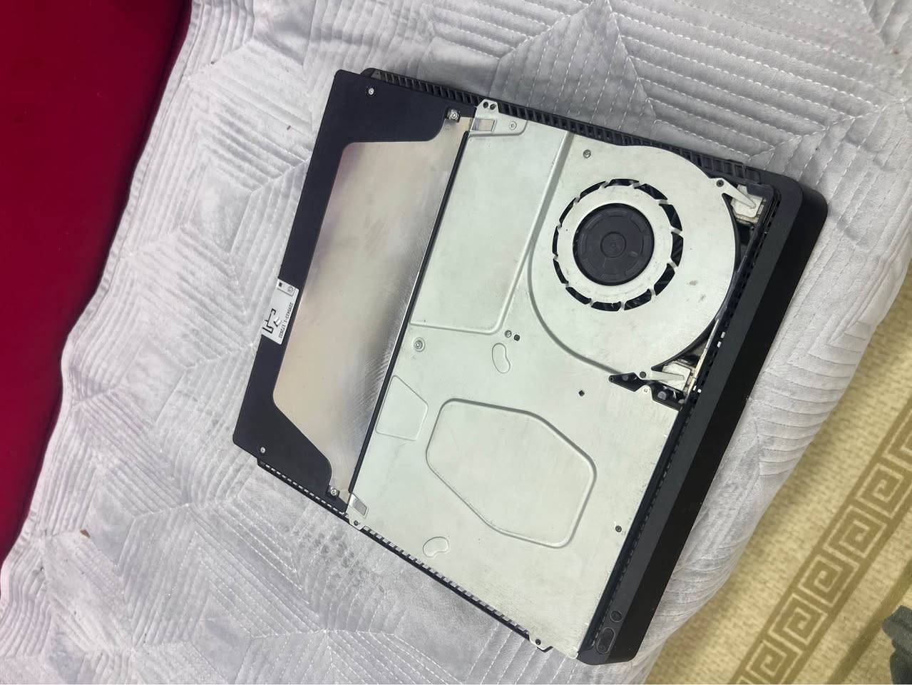 مهكر قرص نضام ١٢:٥٢
مكاني بغداد حي القاهرة  السعر ٢٧٥ ثنين يدات ويا تجاريات بعدهن كارتون وكارتونه جديدة همين بي العاب بيس ٢٠٢١ و فيفا ٢٠٢٦ و بلاك اوبس ٦ وبلاك اوبس ٣ ويا بعد كم لعبة تواصل خاص موجود او وتساب *********** بغداد, العراق
