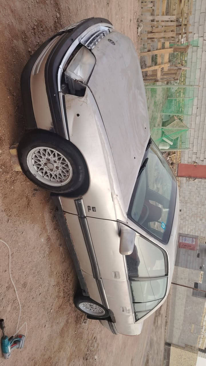 اوبل اوميكا للبيع موديل ٩٣ محرك ٢٠٠٠ محرك وكير مكفولات رقم نكليزي مكاني دوانيه الحمزه الشرقي سعره٢١ وبيه مجال ***********
