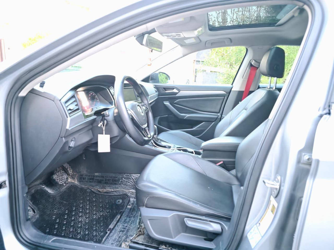 Jetta SE 2019
رەنگ سلڤەر 
سحری 153$
مواسەفات
سلاید
بەسمە
گوشین جلد
گوشین هیتەر
برێک بەسمە
رادار پێشو پشت
ئاوێنە رادار
زۆر مواسەفاتی تر؟؟
بستەک جاملخ لای سەیاق بۆنید بێ ناوگرت
بەشەرت بێ ارباک فەحسو هەزەی نوێیە
***********....،*********** أربيل, العراق
