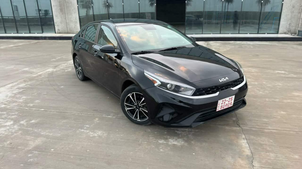 كيا فورتي2024كلين
بدون صبخ 
بدون ايرباك 
كيرمحرك شه رت
بدون تعديل
سياره جديد
سعر146مجال
***********
