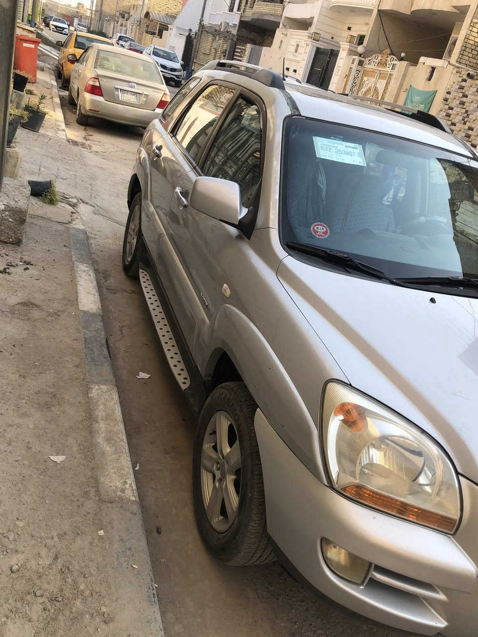 كيا سبورتج 2010 مكينه كاز صفر جاج كصه جنطه غرفه نظيفه تبريد شغال كهربائيات كله شغاله حدايده 80 بميه السياره بيها حصه كاز باتري جديد السياره بالعماره السعر 42 
***********
