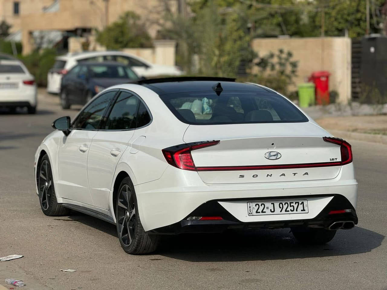 للبيع 
سوناتا  2022   plus Sel     
رقم اربيل  
الدولي الجديد هزه وفحص وترقيم جديد 
الباقي كفالة عامة عالفحص ابيع  
السياره جاهزه 
تبديل فقط جاملغ السايق واهنا بالعراق جاملغ خلفي الصور بالمنشور 
حجر بلادي 
  ماشية 61       
.. شرط التحويل او وكالة للمشتري 
مواصفات  ..
بنوراما 
بصمة تشغيل + البوب بصمة + تشغيل عن بعد
كشن السايق كهربائي  
1600  تيربو 
تبريد شاشة بيانو منفصل
تدفئه بالكشنات 
اوتو هولد + اوتو اوف
مانع انحدار ومانع انزلاق 
لد امامي نهاري 
كيرها دكم
لايت زينون عالي ناصي 
رادار امامي خلفي جانبي
اشاير بالمري 
شاشة كبيره بلادية + كامرا خلفيه دوارة 
مانع تصادم امامي خلفي
قيادة آليه تحديد مسار 
سايد بريك دكمة 
انضمة قيادة 4 
وباقي المواصفات معروفة للسيارة 
سعرها  188 ورقة وبيها مجال  
مكانها بغداد - الدورة - المهدية الثانية   
  الهاتف. *********** بغداد, العراق
