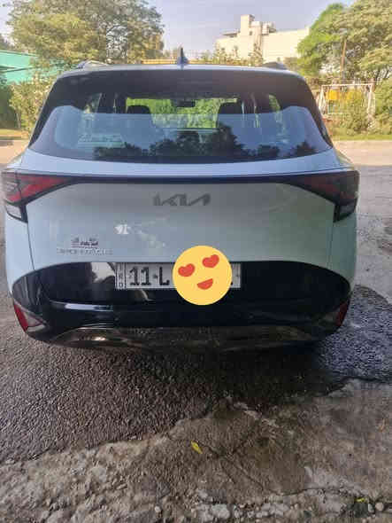 🚗✨ سبورتج 2025 بلاك إديشن
🔸 لوحات بغداد — باسمي

⛔ فخامة + مواصفات كاملة:
بصمه
محرك ٢٠٠٠ دوش

✔ 6 ايرباغ للأمان العالي
✔ صندوق كهرباء
✔ مقاعد أمامية كهرباء
✔ تدفئة للكشنات والستيرن
✔ شفتات تبديل خلف المقود
✔ كاميرا + حساسات + نيكل ذهبي فاخر
✔ ويل كب 19 إنج لماع
✔ شباك لماع
✔ داخل جلد لون زيتوني ملكي
✔ مرايا سوداء
✔ درايف مود + أوتو هولد
✔ هاند بريك بصمة
✔ تحكم ستيرن جهتين
مكفوله من كلشي بوضع الشركه اخت الزيرو عدا بارد اصبعين اسفل زاويه الباب الخلفي اثر دراجه
السعر 239
***********
بيه سونر من اربيل مظبوط
اكو ناس تعرفها راكبين مثله
سياره تخبل متشبه السبورتج العاديه احلى منها بهوايه خواتها ب ٢٦٠ الزيرو

⸻
