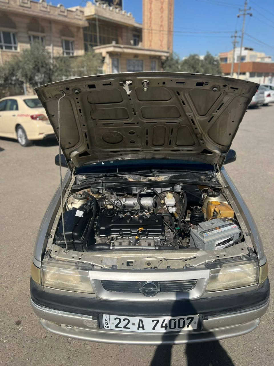 ڤیکترا مۆدێل 1991 مەکینە سەنی تەبرید سارد و گەرم بە شەرت ژینگە و ڕیگابان تا2030 نوێیە هەزەی نوێیە لیدرانی نیە دەحامی لۆ دەحامی بە شەرتە ماڵی دۆستە 
ژمارەی مۆبایل ***********
نرخ 48$ کەمیک مەجال أربيل, العراق
