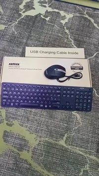 واتساب • توصيل • الحرية