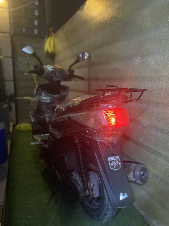 سلام عليكم سكنس فحل ياباني قبق نفخ ستاند كهربائي خطين مكفولة الدراجة مال رمبة مصار هواي منزليها محد طالع بيها أوراق كاملة شخط مابيها الدراجة جيب فيتر وياك وتعال افحص ممفتوحة دهن امزويل بانزين محسن عنوان بغداد حي الجهاد السعر 1150 بيها مجال حك الجية فقط ***********
