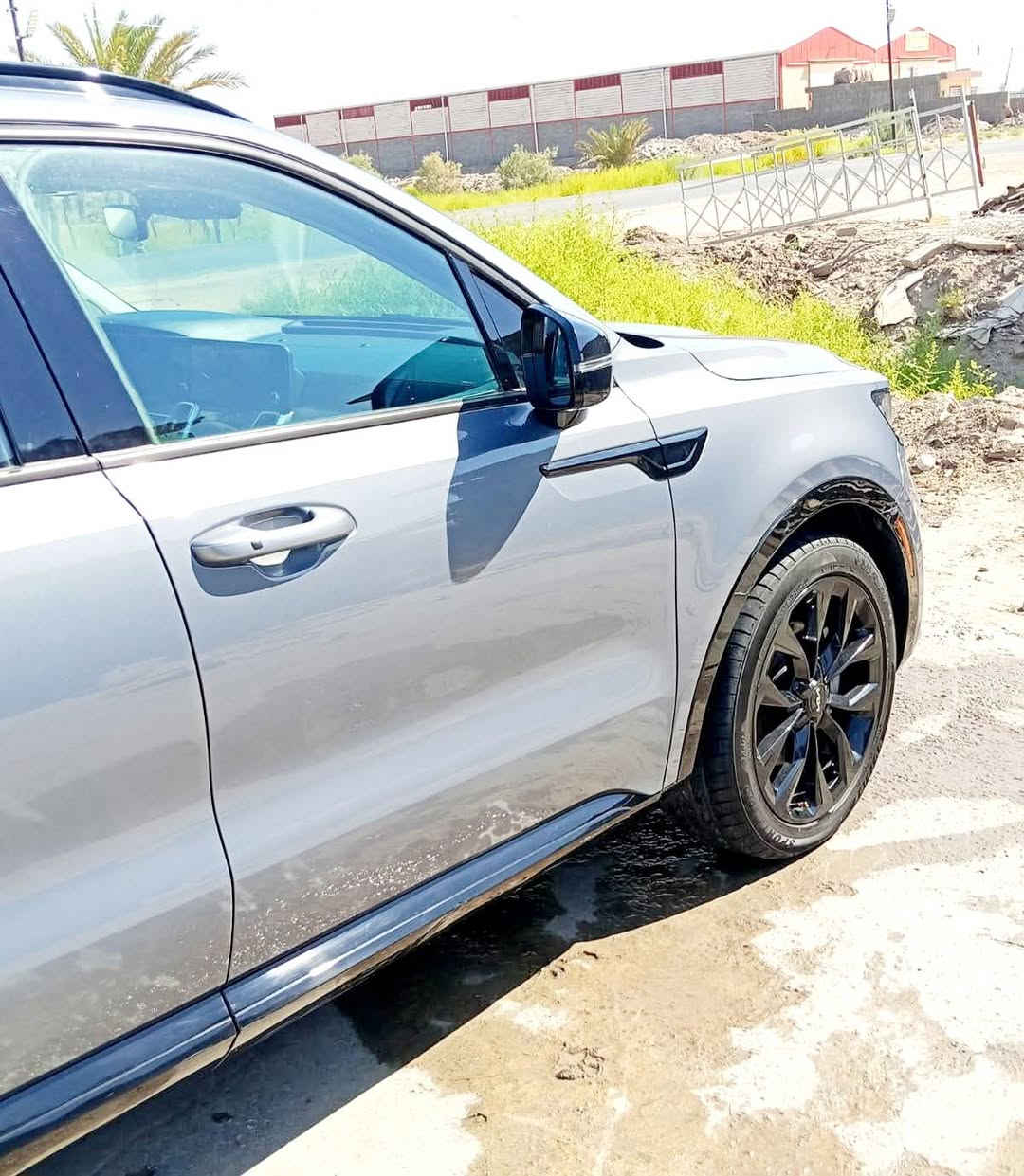 موديل 2023 وارد امريكي كلين والسونار مرفق بدون حادث بيها بالدور الخلفي اقل ال4 اصابع بارد بدون صبغ والسيارة فول مواصفات وكلش جديده وماشيه 58 الف فقط ونظافتها اخت الزيرو وجاهزة وابد ماناقصها شي مكاني حله الوردية ‎او‎‎***********
