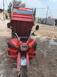 ستوته شحن للبيع حجم كبيره جاهزه من كلشي بطارياته 6فول عل فحص موديل 202...