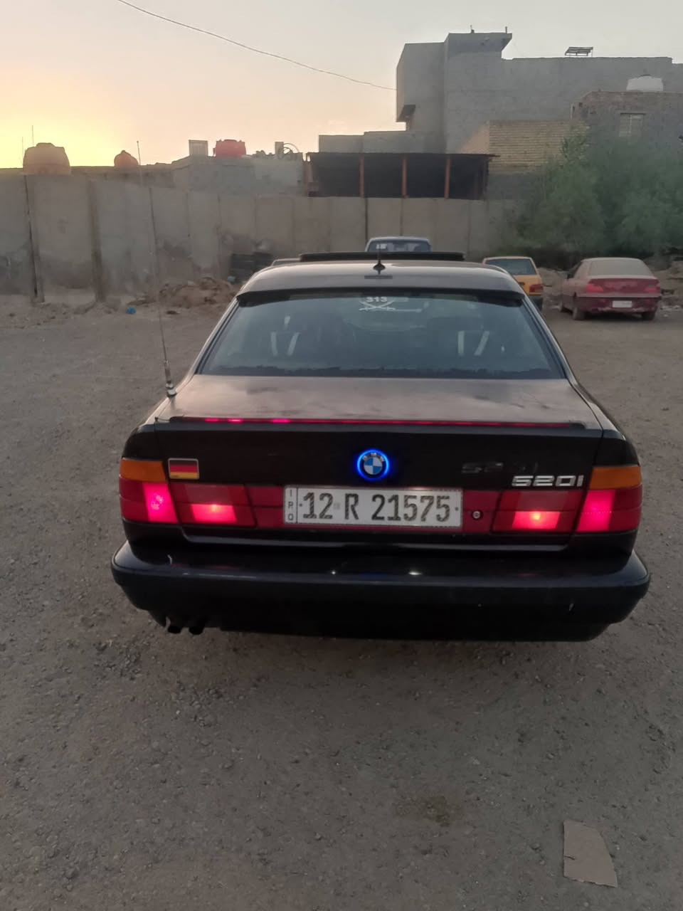مواصفات
مسكر فانوص 
موديل 1992 
حجم سياره 525
كير عادي 
تبريد مدفيه كلشي شغال سيارة جهازها من كل نواحي شغال 
مجهزها 
سعر 55ورقه بي مجال 
عنوان / بغداد الجديدة جبار ابو الشربت 
رقم الهاتف/***********
