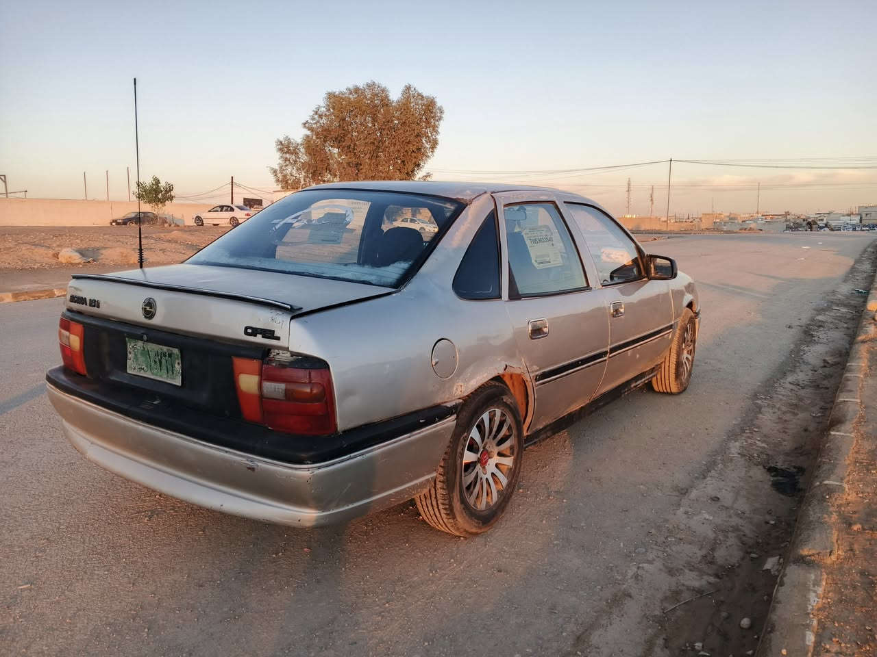 سلام عليكم فكترا حجم 16 قطاره مال بانزين سياره مكلوبه عل سقف شرط الوكاله و تحويل المحرك بيها نفخ  كابون ما مسجل
السعر 25 ورقه 
العنوان ناحيه زمار 
كورك ***********
اسيا ***********
