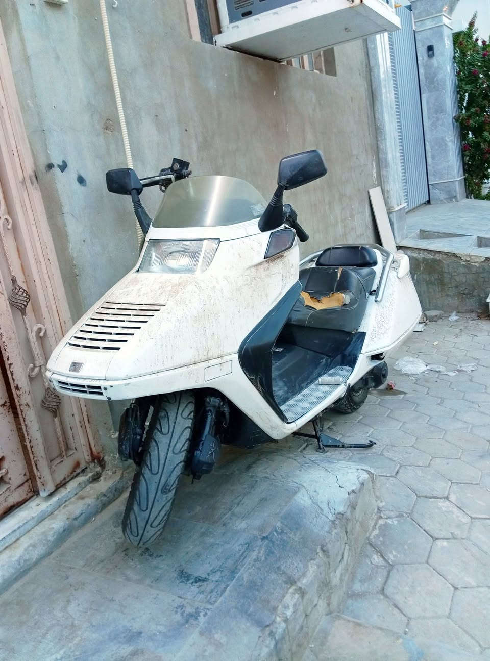 السلام عليكم رمضان كريم دراجه هونده فيوجن دراجه مكفوله كفاله عامه ماعايزه برغي واحد جيب فيتر وفحص للصبح دراجه خير من الله معدل شلعه نعومه دراجه مامتعوبه عله ايد وحده لا تنقيص ولا تبخير سعر1850 وبيه مجال حك جيه خاص مفتوح ***********
