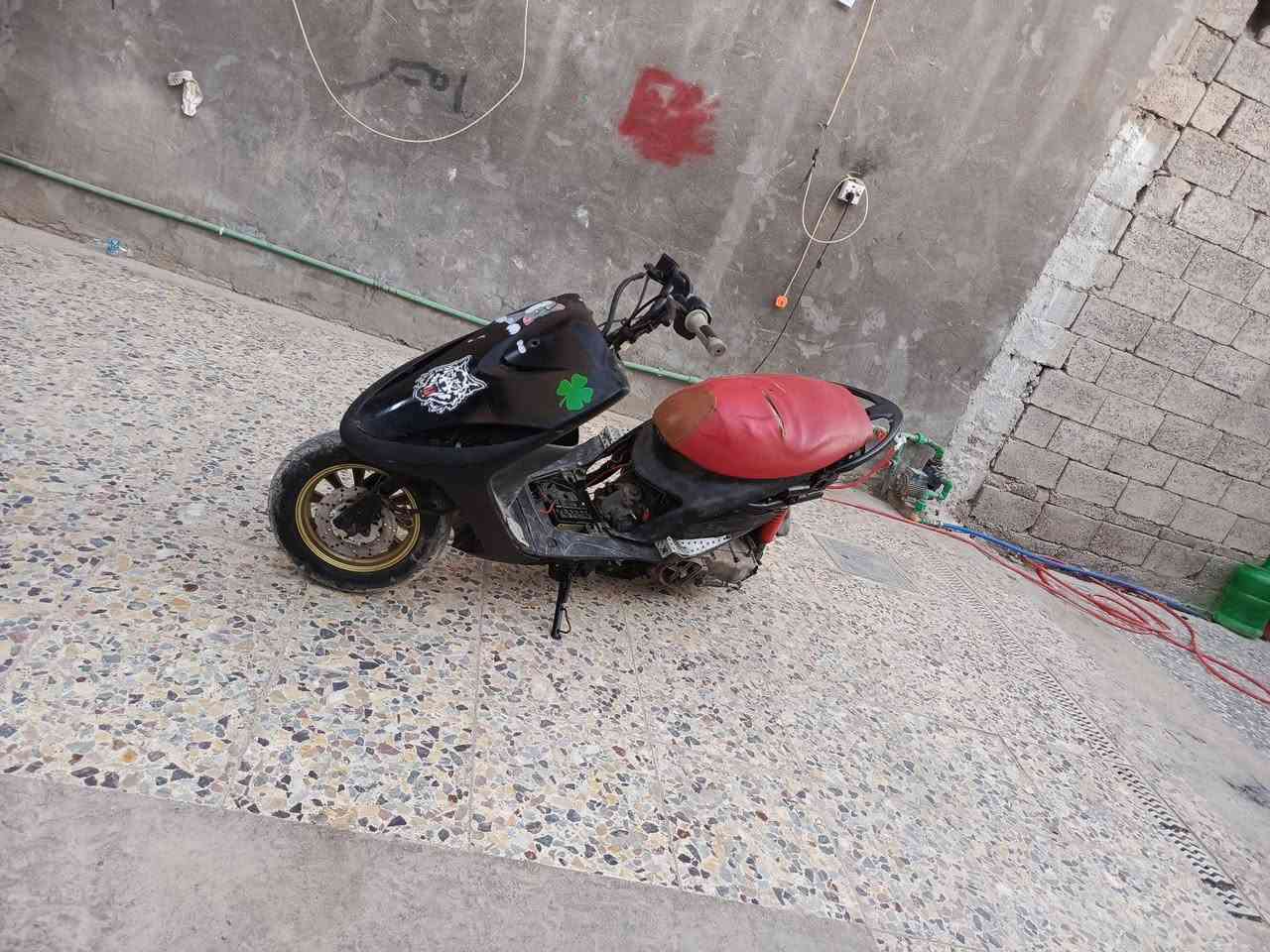 ماكس عدلة للبيع دراجة شغالة شلعة معدل  السعر ٢٥٠ مكاني بغداد المشتل الشراي يتصل عل رقم ورجائن المو شراي لا يتعبني ***********
