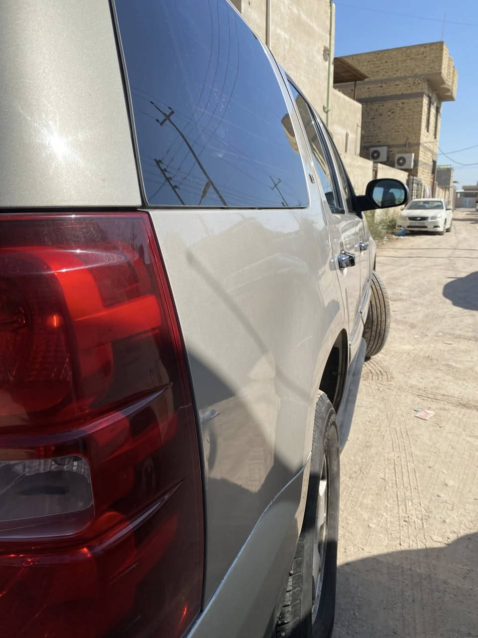 تاهو 2007 LT/ PLUS
بدون كصه 
متومه طبق الاصل 

كير ومكينه نشطات

فول عدا الفتحة

ويل وتخم تاير جديد 

تدفئة تبريد شغال 

تبريد 3 قطع 

تحكم ستيرن 

صندوق كهربائي 

كشنات كهرباء 

كشنات VIP 

مري جانبيات كهرباء 

اشاير ترحيب قفل وفتح 

رادار خلفي 

كامرة خلفية 

السعر 75 وبيها مجال 

مكاني البصرة 

للاستفسار 

***********
