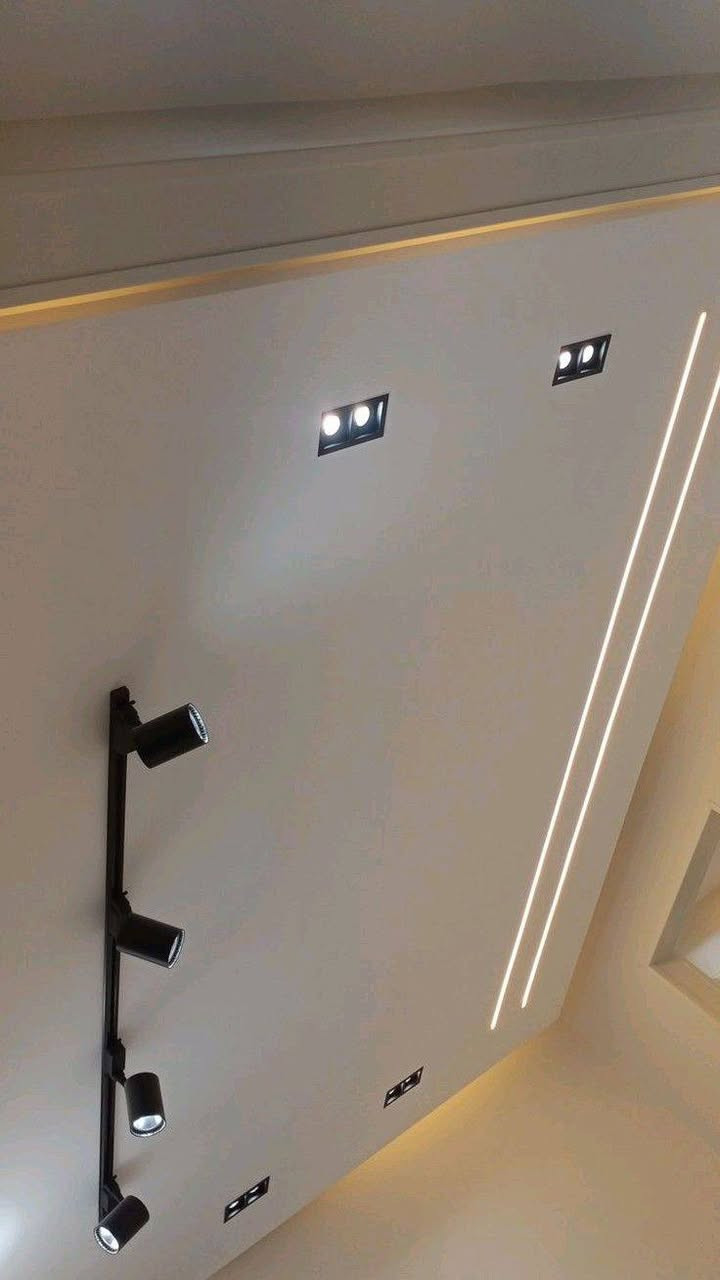 #عاجل 
#احجز_الآن 
جدد بيتك بطابع عصري وفخم مع جبس بورد بجودة راقية — بسعر 25,000 د.ع للمتر فقط! 
🔥 عرض محدود، 

📲 للاستفسار والحجز:  ***********
واتساب ***********
